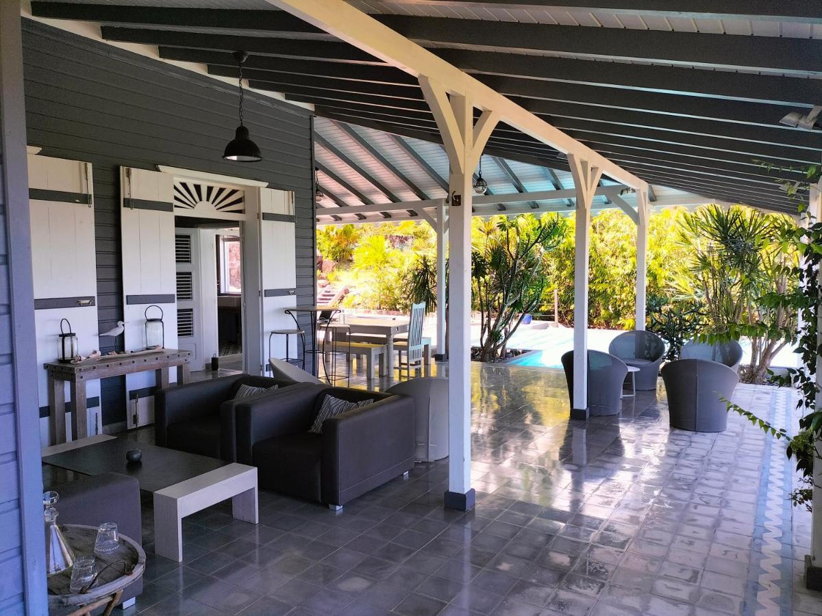 La Maison Bleue - Les Hauts De La Baie Terre-de-Bas ภายนอก รูปภาพ