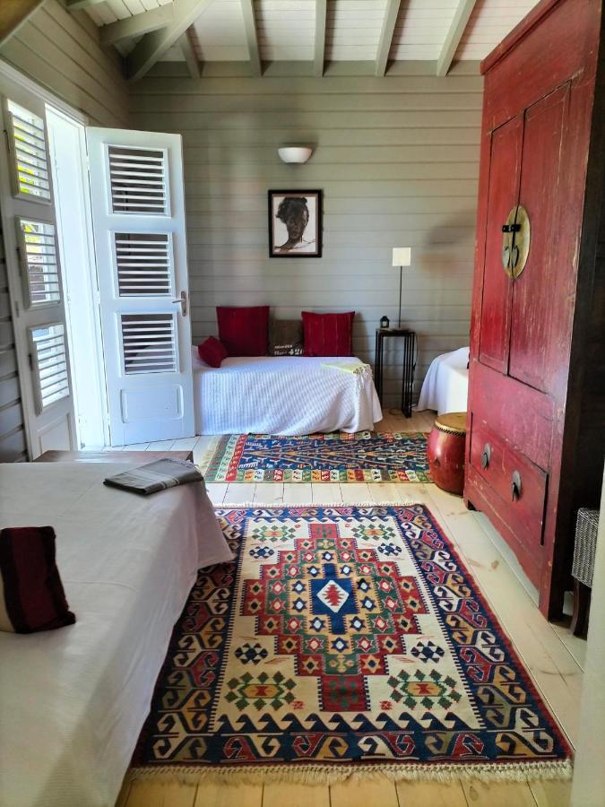 La Maison Bleue - Les Hauts De La Baie Terre-de-Bas ภายนอก รูปภาพ