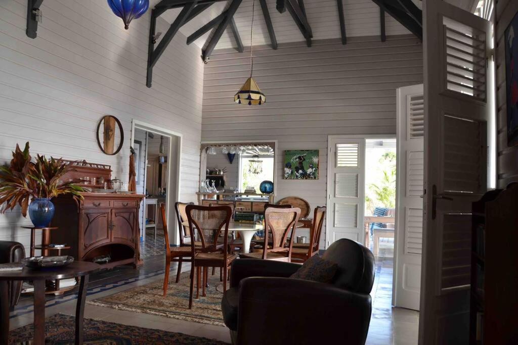 La Maison Bleue - Les Hauts De La Baie Terre-de-Bas ภายนอก รูปภาพ